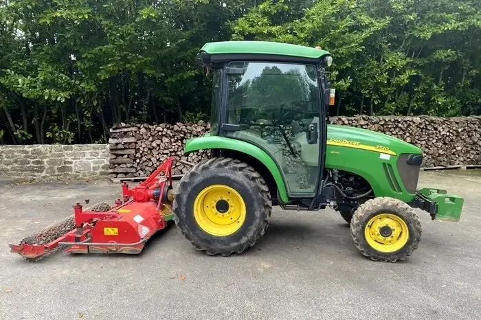 Micro tracteur John Deere 3720 + Rotadairon